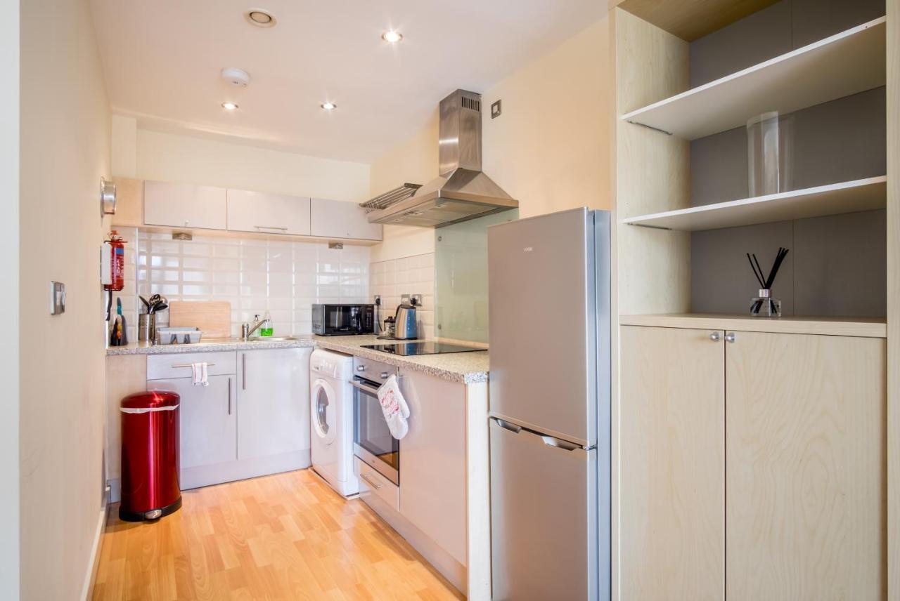 City One Bedroom Apartment With Juliet Balcony In West One - Parking Possible Шефилд Экстерьер фото
