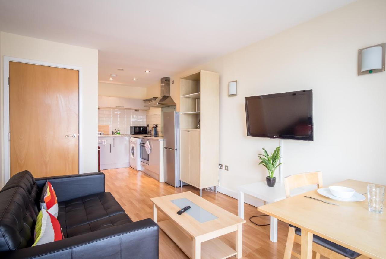 City One Bedroom Apartment With Juliet Balcony In West One - Parking Possible Шефилд Экстерьер фото